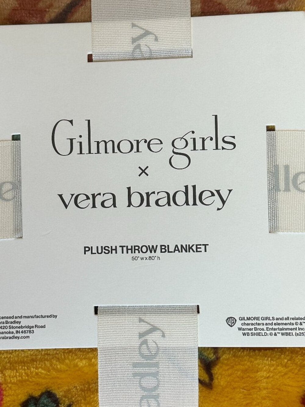 VERA BRADLEY X GILMORE GIRLS PLUSH THROW BLANKET:NWT GILMORE GIRLS AUTUMN - Picture 5 of 10